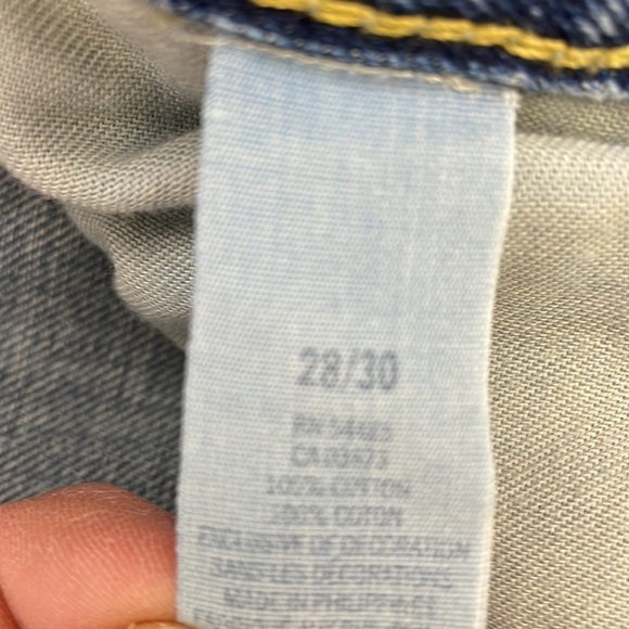 American Eagle SZ 28/30 distressed jeans - Picture 3 of 9